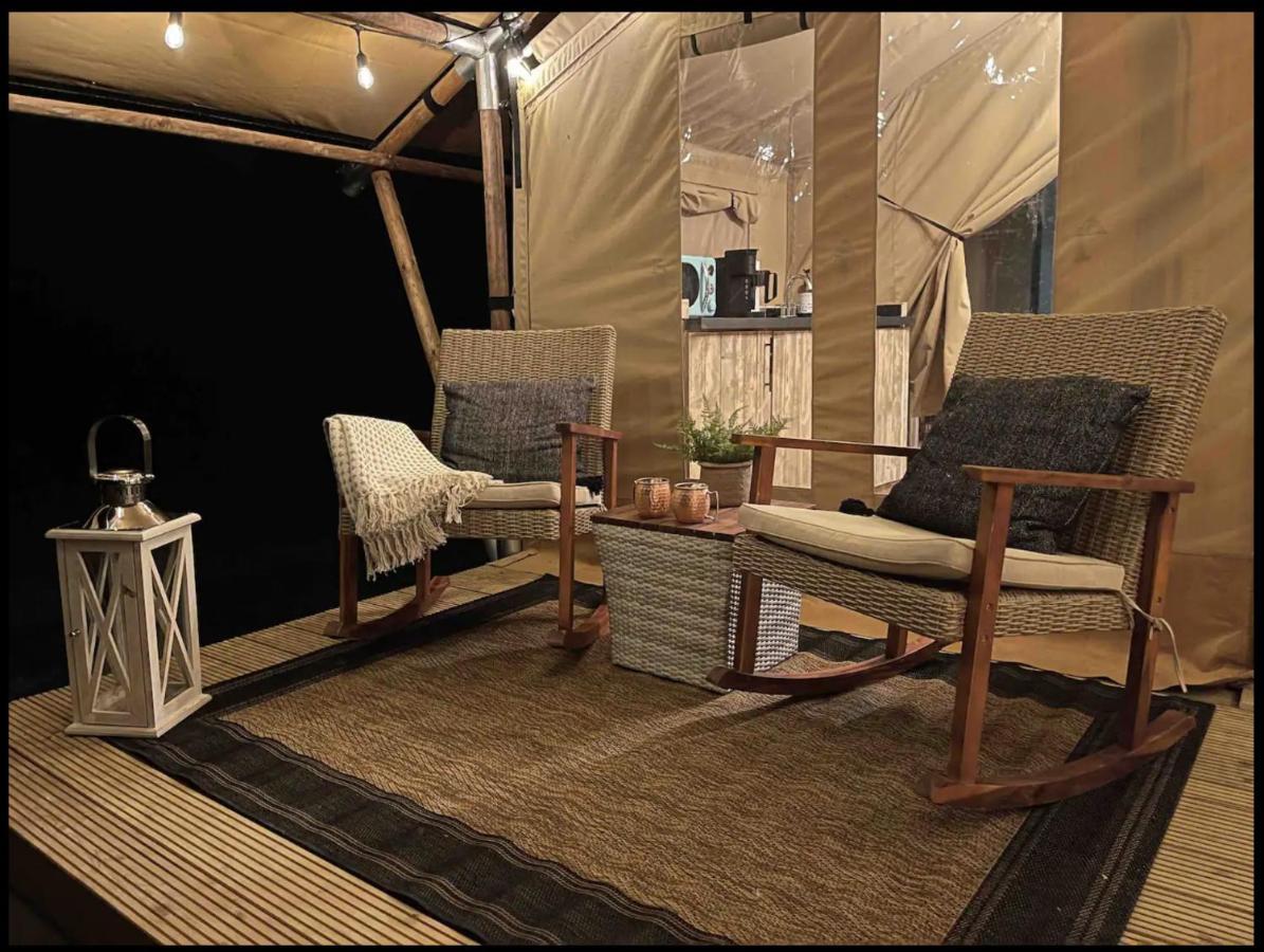 ホテル Firefly Season Glamping セバービル エクステリア 写真