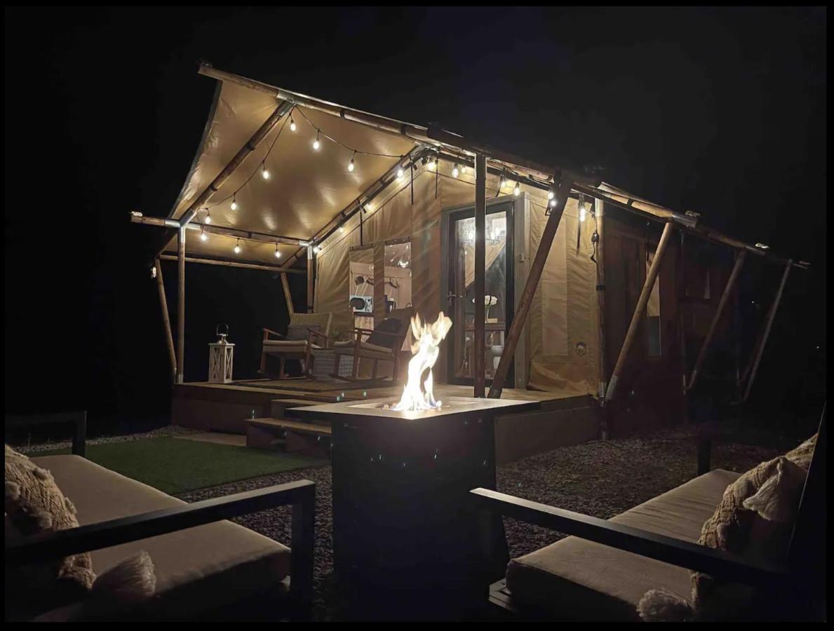 ホテル Firefly Season Glamping セバービル エクステリア 写真