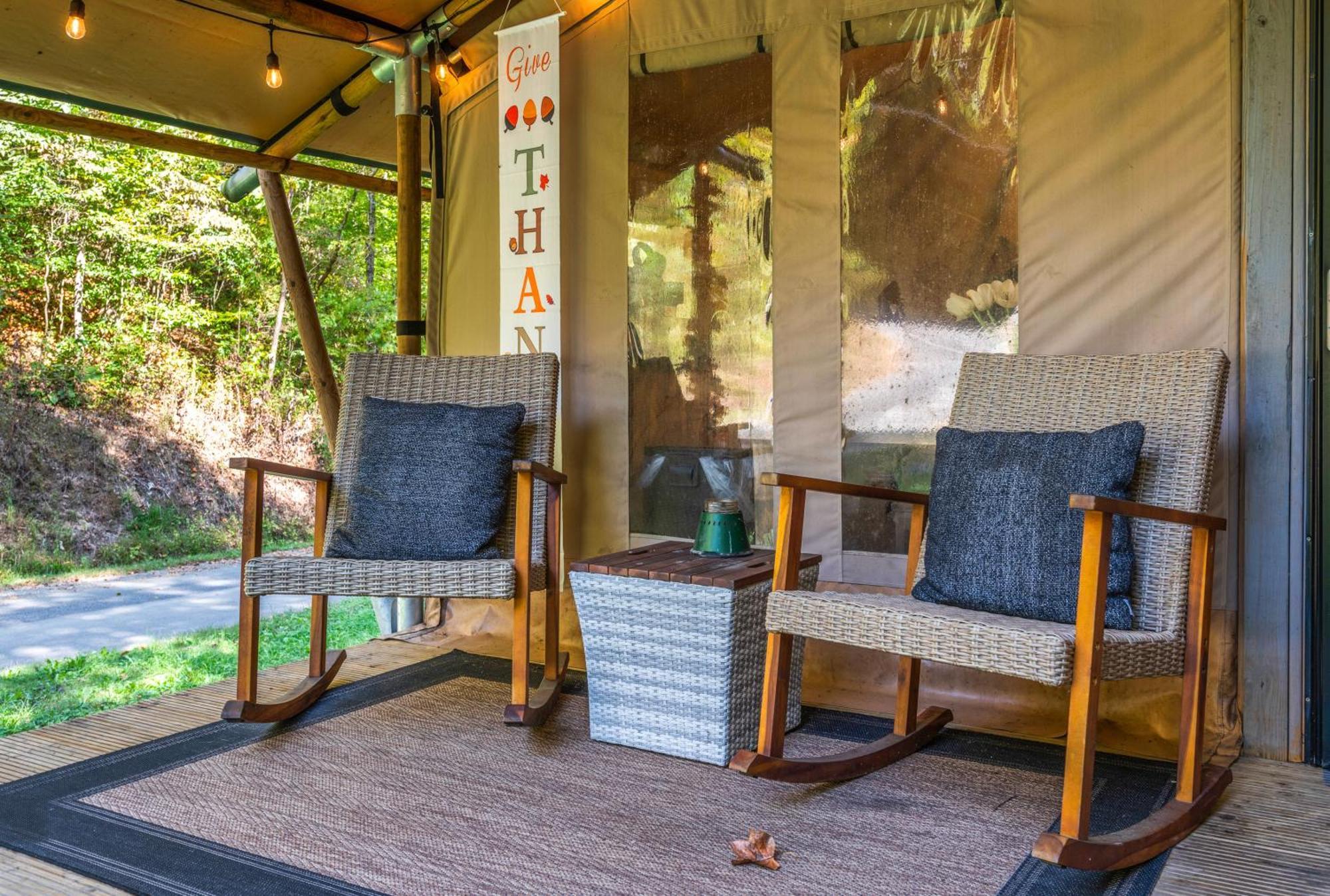 ホテル Firefly Season Glamping セバービル エクステリア 写真
